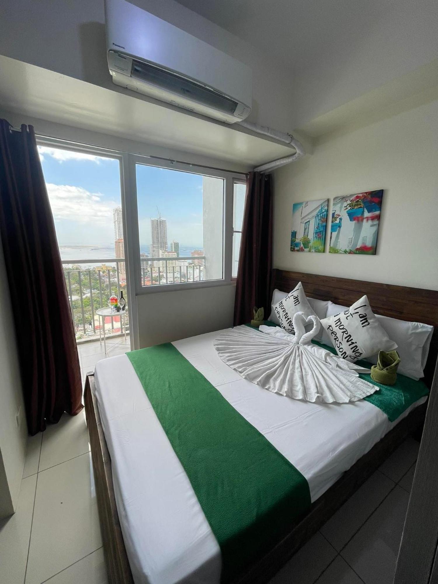 Green Residences Staycation By Pbyy 马尼拉 客房 照片