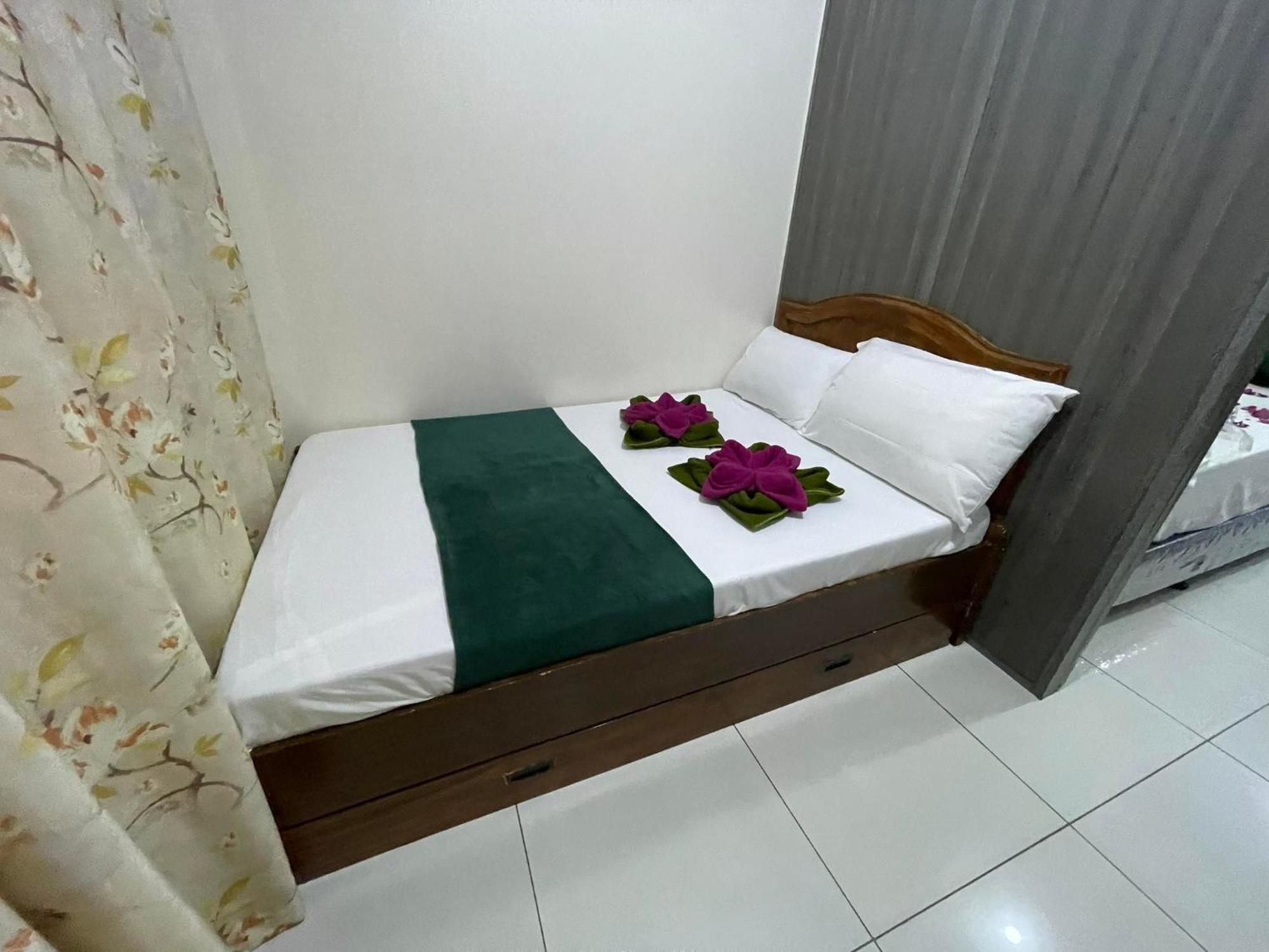 Green Residences Staycation By Pbyy 马尼拉 客房 照片