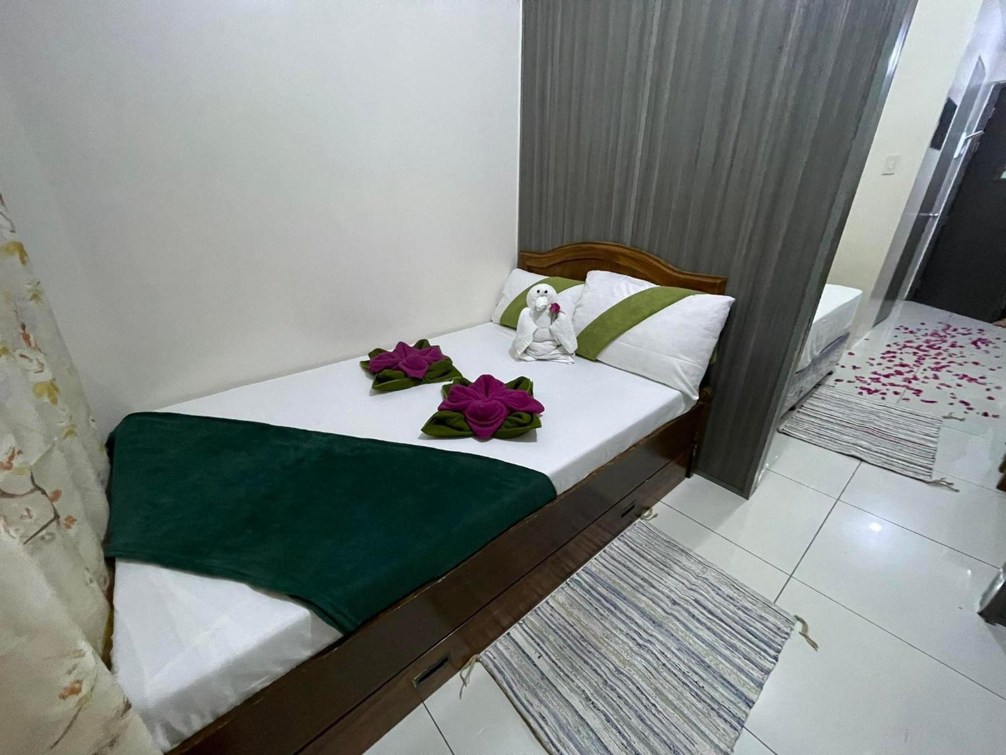 Green Residences Staycation By Pbyy 马尼拉 客房 照片